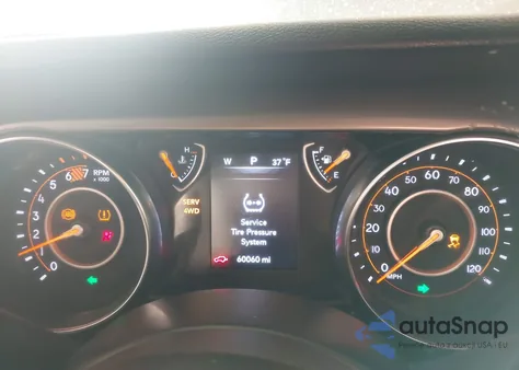 2020 Jeep Wrangler Unlimited Sport S 4X4 z USA, uszkodzony, nr VIN 1C4HJXDN4LW136986